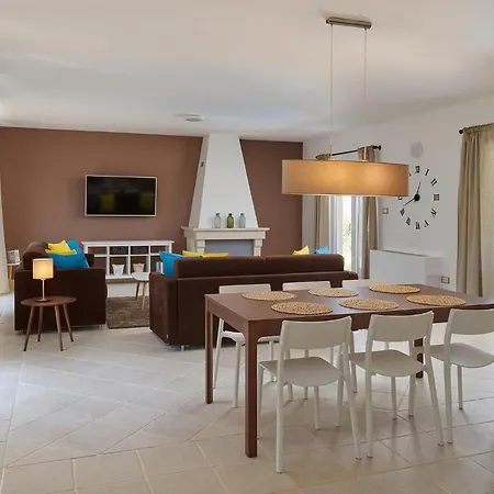 8 Mala Ferienhaus Rudina
